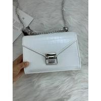 ราคา Guess หน้าโซ่ รุ่น Lynda mini crossbody กระเป๋าสะพายข้าง (12123215242)