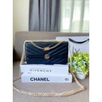ราคา กระเป๋าสะพายลิน ใบเล็กน่ารัก สะพายคล่อง มาพร้อมสายสะพายโซ่อะไหล่ทอง สะพายไหล่ได้ คอสบอดี้ได้ค่ะ Size 9 สี ดำ อุปกรณ์ ถุงผ้าแบรนด์ ป้ายราคา (18117754183)