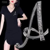 ราคา PDBH เข็มกลัดติดปกเสื้อสำหรับผู้หญิงจิวเวลรี่คอปก26ตัวอักษรประดับคริสตัลพลอยเทียม (12055351372)