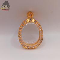 ราคา กรอบพระปิดตา รุ่นขอบบาง กรอบพระชุบทอง กว้าง2 7 สูง3 4ซม ขนาดจอกระจก (19784334749)