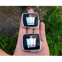 ราคา ราคาต่อ 2 ชิ้น โลโก้ โตโยต้า คราวน์ มงกุฎ ติดข้างรถ TOYOTA CROWN SIDE ROOF PILLAR EMBLEM CROWN LOGO BADGE GENUINE (7444308030)