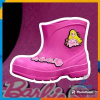 ราคา ถูกสุด รองเท้าบูทเด็ก บาร์บี้ BB424 รองเท้าบูทเด็กกันน้ำ ลายการ์ตูนบาร์บี้ Barbies ลิขสิทธิ์แท้ 100 ลายน่ารัก ใส่นิ่ม เด็กชอบ (20222877004)