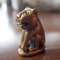 ราคา พระเครื่อง เครื่องราง เสือมหาอำนาจ 3 เสือกลับใจ หลวงพ่อทวีศักดิ์ เสือดำ เสือใบ และ เสือมเหศวร วัดหนองน้ำส้ม อยุธยา (19582666277)