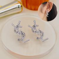 ราคา WFH ต่างหูผู้หญิง ต่างหูแบรนด์เนม ชาแนล ต่างหูเรียบหรู สีทอง สีเงิน FE164 (17956408286)