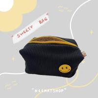 ราคา Sweety bag กระเป๋าผ้าลูกฟูกสุดน่ารักแถมฟรีเข็มกลัดหน้ายิ้ม น่ารักสุดๆ งานHandmade (20353427696)