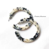 ราคา Mabel hoop earrings ต่างหูห่วงลายหินอ่อน (17399261170)