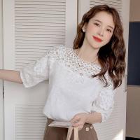 ราคา ผู้หญิงแขนสั้นใหม่ฤดูร้อน2023เสื้อเชิ้ตแขนซีฟองลูกไม้ลายฉลุคอกลมแบบผ่าลูกไม้ผ้าฝ้ายบริสุทธิ์ (18608099707)