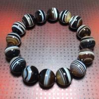 ราคา หินนำโชค อาเกตสีดำ ดวงตาสวรรค์ 10 มิล (18783867144)