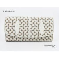 ราคา sale SS กระเป๋าสามพับใหญ่ฝาโค้ง พิมพ์ลาย หนังปลากระเบนแท้ หนังวัวแท้ (11060025219)