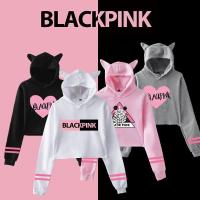 ราคา UOEY Blackpink เสื้อผ้า JISOO JENNIE LISA ROSÉ เสื้อสวมหัว Kpop กลุ่มสาว BLACKPINKs ของคุณพื้นที่ BLINK เสื้อฮู้ดตัวใหญ่เสื้อแมวหู (7488070033)
