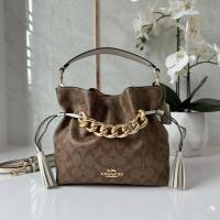 ราคา กระเป๋าสะพายข้าง ของแท้ Coach CE554 กระเป๋าผู้หญิง กระเป๋าถัง (17582111945)