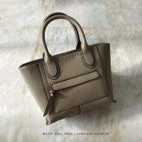 ราคา BAXX CHA กระเป๋าหนังแท้ทรงโท้ท น้ำหนักเบา สายสะพายยาวครอสบอดี้ได้นะคะ (14610623101)