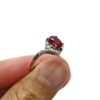 ราคา แหวน เงินแท้ 92 5 งานส่งออก ฝังพลอยทับทิมแท้ 1 เม็ด ขนาด 6 8 มิล หนักประมาณ 2 กะรัต สีแดงเลือดนก และฝังล้อมด้วยเพชรสวิส cz เกรด 5A เคลือบทองคำขาวแล้วครับ ใส่ไม่ดำ หนัก 2 6 กรัม (16263618172)