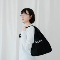 ราคา ABEARABLE กระเป๋าผ้า MOON Species Easy Bag (2702294079)