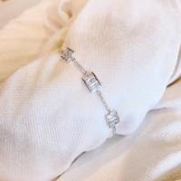 ราคา Risara Gotcha Bracelet กำไลข้อมือ ชุบทองคำขาว 14K คริสตัล Swarovski Free Size (10661560344)