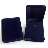 ราคา กล่องกำมะหยี่ ใส่จี้ ต่างหู สี่เหลี่ยม (1392414009)