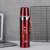 ราคา แก้วสแตนเลส กระติกน้ำ 750ml กระบอกน้ำสแตนเลส ขวดน้ำ พร้อมสายคล้อง กระติกน้ำพร้อมสายคล้อง เก็บน้ำร้อน A2627 (21057104411)