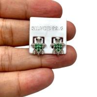 ราคา ต่างหู เงินแท้ 92 5 งานส่งออก รูปเต่า ดีไซน์ สวยเก๋ ฝังด้วยนิลแท้ ขนาด 1 มิล 4 เม็ด และฝังพลอยสีมรกต ขนาด 1 มิล 14 เม็ด หน้าต่างหูกว้าง 1 1 25 ซม หนัก 1 7 กรัม เคลือบทองคำขาวแล้วครับ ใส่ไม่ดำ ไม่คัน (