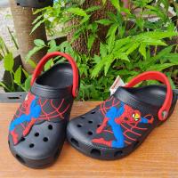 ราคา รองเท้าเด็กชาย Crocs ลาย Spiderman C8 J3 สินค้าเข้าสต๊อกใหม่ มี 3 สีให้เลือก รองเท้าเบาและนี่มใส่สบาย ใช้ดี ใช้ทนทาน (16934050924)