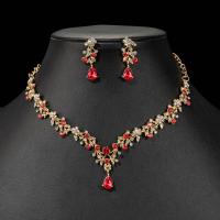 ราคา ชุดเครื่องประดับวินเทจพิสดาร Rhinestone มงกุฎเจ้าสาวสุภาพสตรีจี้สร้อยคอต่างหูชุดเจ้าสาว Tiara อุปกรณ์เสริมผม สร้อยคอ ต่างหู มงกุฏเจ้าหญิง (16970977323)