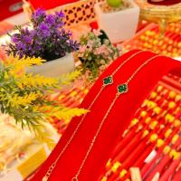 ราคา สร้อยข้อมือทองคำแท้ครึ่งสลึง งานลงยา หนัก 1 9 กรัม ทองคำแท้ 96 5 ขายได้ จำนำได้ มีใบรับประกัน (18075677137)