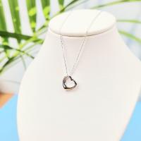 ราคา สร้อยคอเงินแท้92 5 จี้หัวใจ 12 มิล น่ารักมาก เหมาะกับสาวๆ สไตล์อินเทรน ใส่ได้ในทุกโอกาส สร้อยคอเงินแท้ 100 Major Silver (10615433843)