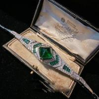 ราคา งูเขียวนกยูงชุบทอง18K ลายยายแหวนหยก2023สร้อยข้อมือเพทาย (20302574986)