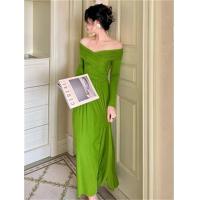 ราคา เดรสยาวหรูคอวีชุดเดรสไหล่เดียวถักแขนยาวเขียวฝรั่งเศส (21059102151)