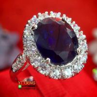 ราคา แหวนไพลิน ล้อมเพชร แหวนเงินแท้ ชุบทองคำขาว พลอยไพลินแท้ YTG 871 (17429377811)