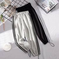 ราคา กางเกง กางเกงแฟชั่น กางเกงวอร์ม 3 แถบขาว สีดำ สีเทา มีไซค์ S M L XL XXL (11485245054)