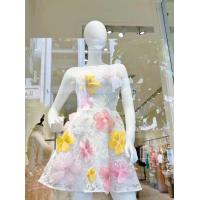 ราคา เดรสสั้นเกาะอกลูกไม้ปักลายดอกไม้แน่น ๆ ทั้งชุด อกเสริมฟองน้ำ (20030974357)