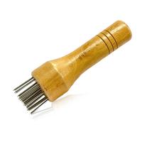 ราคา 1ชิ้น 139 ที่จิ้มหนังหมูกรอบ ด้ามไม้ ที่แทงหนังหมูกรอบ ไม้จิ้มหมู ไม้จิ้มหนังหมูกรอบ เหล็กจิ้มหมู มีเก็บเงินปลายทาง (20251781446)