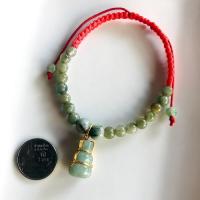 ราคา สร้อยข้อมือถักเชือกเทียนสีแดง ประดับหยกมงคล นำโชค หยกเขียว 6 mm พร้อมจี้รูปน้ำเต้า ดูดทรัพย์ ปรับขนาดได้ แถมฟรี พวงกุญแจกระเป๋า 9 11 cm (11505894998)