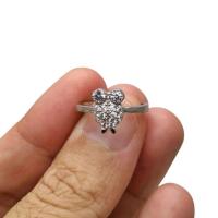 ราคา แหวน เงินแท้ 92 5 รูป นกฮูก ฝังเพชรสวิส cz เกรด 5A ขนาด 2 มิล จำนวน 2 เม็ด และขนาด 1 มิล จำนวน 13 เม็ด หน้าแหวนกว้าง 11 5 มิล หนัก 2 8 3 กรัม ตัวเรือนเคลือบทองคำขาวแล้ว ใส่ไม่ดำ (18993276370)