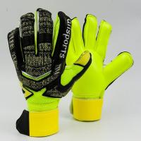 ราคา top Professional Soccer Goalkeeper Glvoes Latex Finger Protection Children Adults Football Goalie Gloves (19325842712)