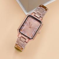 ราคา Panda watch65 นาฬิกาข้อมือผู้หญิง คาสิโอ รุ่น LTP 1165A 4CDF สายสแตนเลส ทรงสี่เหลี่ยมผืนผ้า หน้าปัด 22 มม มี 13 สี แถมถ่านฟรี (18233127010)