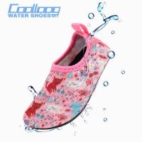 ราคา Coolloog รองเท้าลุยน้ำ ลายสตอเบอรี่ สุดน่ารัก รองเท้านุ่ม รองเท้าเดินชายหาด รองเท้าดำน้ำ รองเท้าว่ายน้ำ รองเท้าเดินทะล จัดส่งจากกรุงเทพฯ (20729586865)