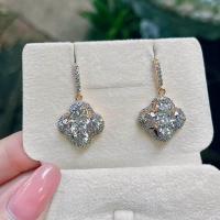 ราคา Titapa jewelry ต่างหูเพชร50ตัง4เม็ด30ตัง1เม็ดล้อมเพชร แบบเกี่ยวดีไซน์มาใหม่ น่ารักมาก งานสวยปราณีตละเอียดมากเพชรสวยคัดทุกเม็ดน้ำ100 น้ำลึก เพชรสวยเล่นไฟระยิบระยับเหลี่ยมเพชรH Aตัวเรือนมีน้ำหนักแข็งแรง