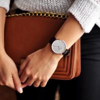 ราคา A Decent ปราบ D w กล่องกันน้ำหนังแฟชั่นผู้ชายสไตล์นาฬิกาข้อมือผู้หญิงคลาสสิกถุงกระดาษแฟชั่นสำหรับผู้ชาย (18715849601)