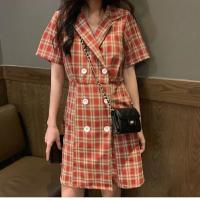 ราคา พร้อมส่ง กระเป๋าผู้หญิง กระเป๋าสะพายไหล่ สะพายข้าง หนัง Pu ทรงสี่เหลี่ยม แต่งสายโซ่ ขนาดเล็ก กระเป๋าสะพายข้างมินิมอล (19156175733)
