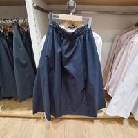 ราคา กระโปรงมีจีบผู้หญิง Uniqlo กระโปรงใหม่ของฤดูใบไม้ผลิ กระโปรงพลีทยาวปานกลางผลิตในห้องลองเสื้อกระโปรงทรงเอ E449107 (17651990306)
