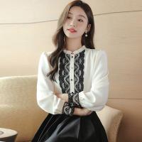 ราคา พร้อมส่ง รุ่น เชิ๊ตขาวลูกไม้คู่ดำ เสื้อแขนยาว ผ้าไหมอิตาลีพรีเมี่ยม สีขาวเปลือกไข่ (20963505299)