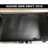 ราคา แผ่นปูท้ายรถยนต์ SUZUKI NEW SWIFT 2018 ลายกระดุมPVC สีดำด้ายแดง (680244109)