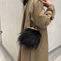 ราคา กระเป๋ากระเป๋าถืองานเลี้ยงกลางคืนปาร์ตี้ขนนกกระจอกเทศหรูกระเป๋าดีไซน์เนอร์สำหรับผู้หญิงกระเป๋าถือและกระเป๋าเงินแต่งงานขนาดเล็กกระเป๋าสายโซ่สะพายไหล่2021 (16956862613)