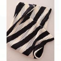 ราคา Issey Miyake Black And White Stripes Tencel Fold Skirts Female 2023 Summer New Iced Pleated Silk Bag Hip Pencil Skirt (20268357196)