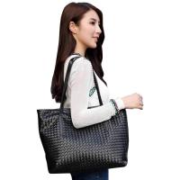 ราคา LCB กระเป๋าแฟชั่นสตรี รุ่น NV 0290 พร้อมสายสะพาย Lady Choices Bangkok (786066092)