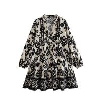 ราคา ชุดเดรส ZARAˉ ZR สไตล์ยุโรปและอเมริกาสำหรับสตรีชุดเดรสลายสั้นเคลือบลามิเนตย้อนยุคทรงหลวม9878062 064 UNIQLO (20126723404)