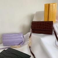 ราคา Gigi Bag by Lush rocket (16799682896)