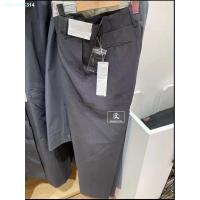 ราคา โมเดลความร่วมมือดีไซเนอร์ UNIQLO เสื้อแจ็คเกตสูทผู้หญิงสีทึบเล็กทรงเงาลำลอง (20758549324)