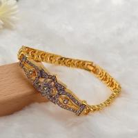 ราคา CSJ สินค้าใหม่ สร้อยข้อมือสีทอง 3 ประดับพลอยสีขาว งานทองเหลืองชุบ24kไม่ลอกไม่ดำใส่อาบน้ำได้ (12336504587)